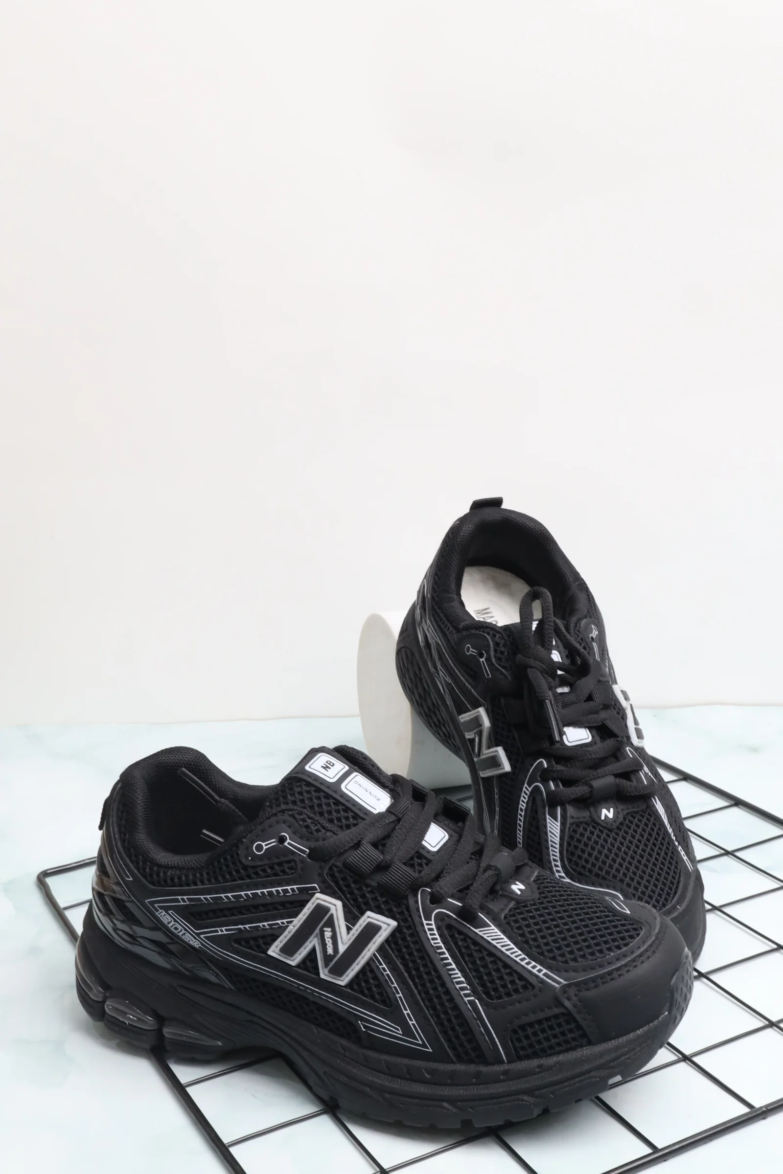 حذاء رياضي نسائي 390548 - Image 2