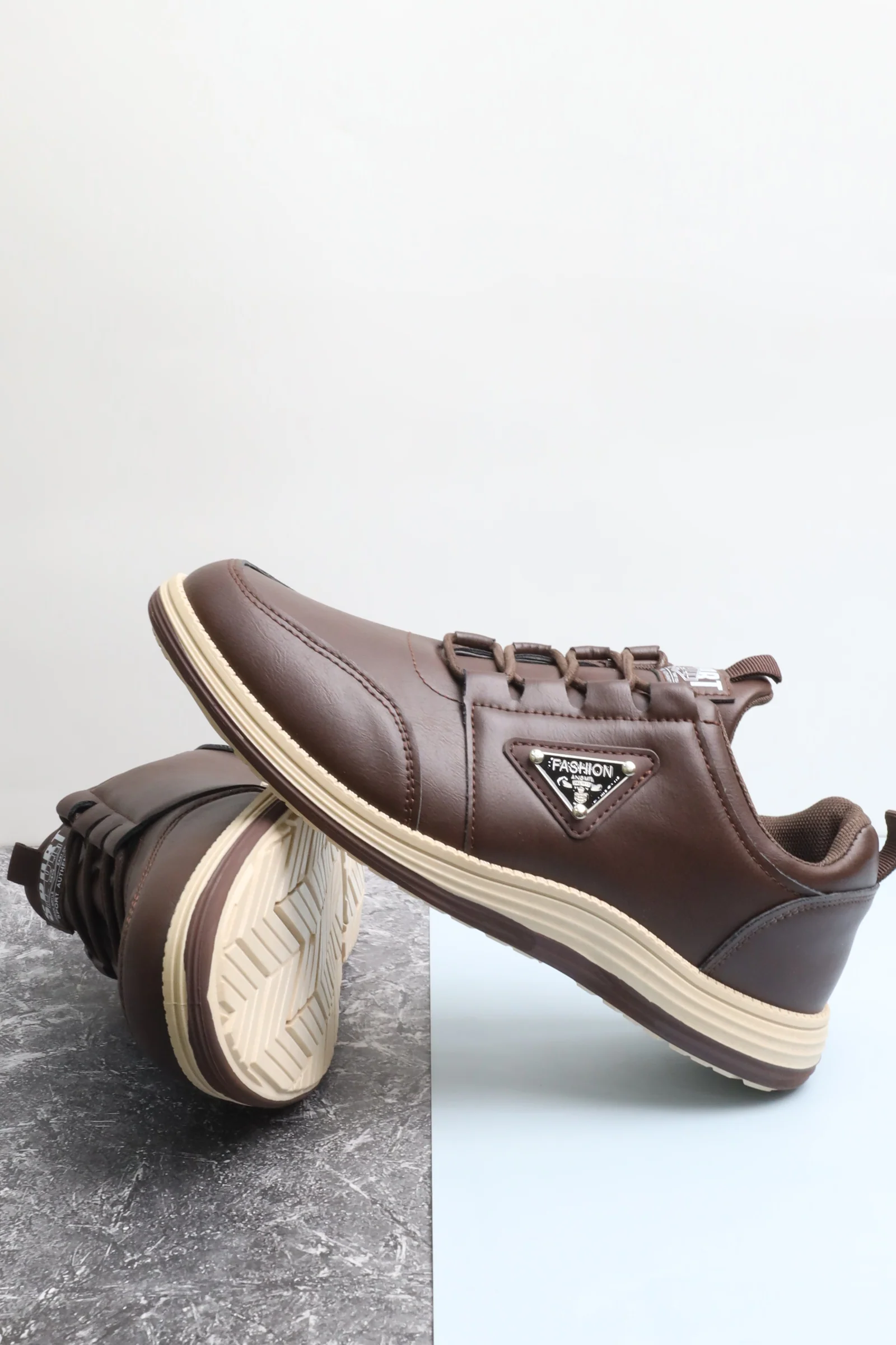 حذاء كاجوال 72254 - Image 2