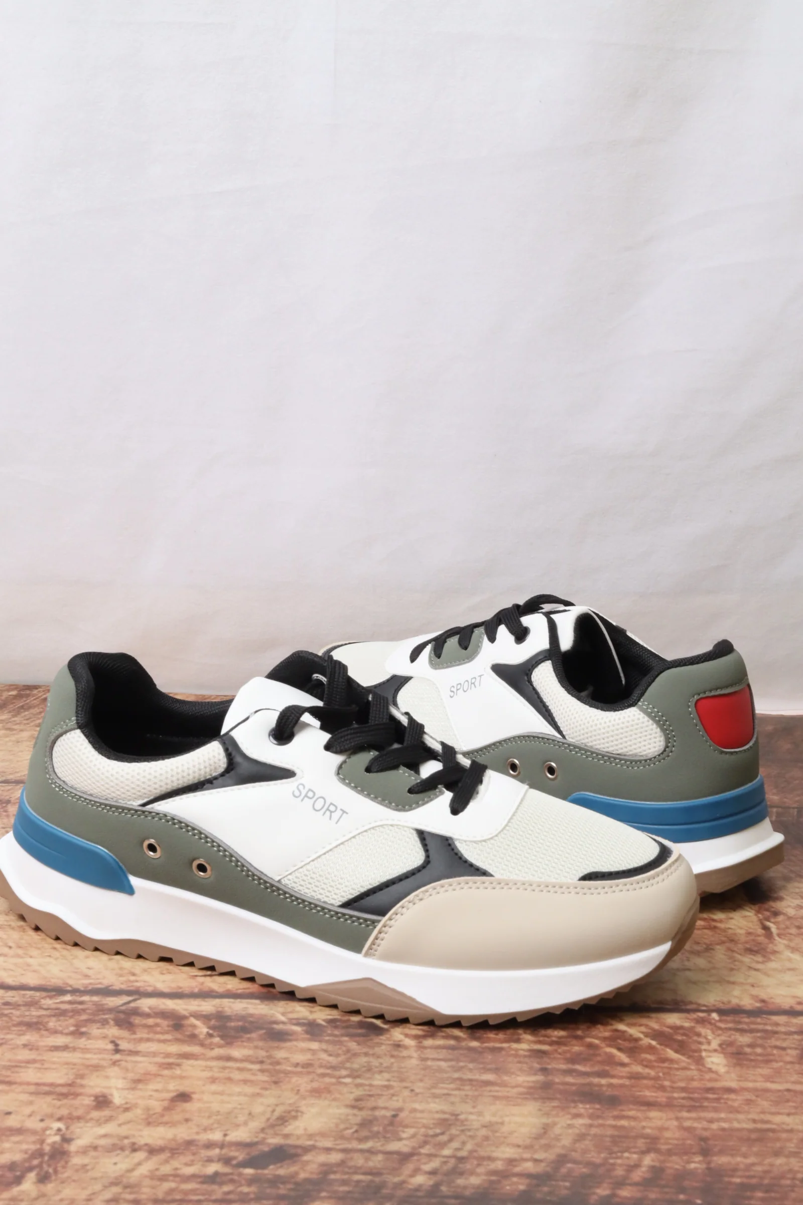 FS04-M02  حذاء رياضي رجالي - Image 4
