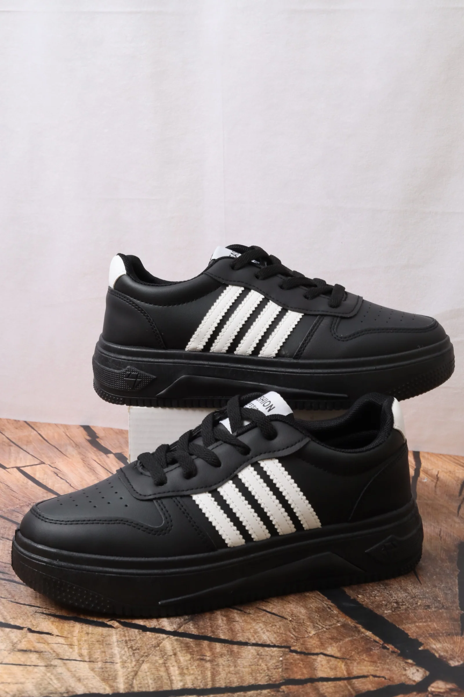 FS05-L10 حذاء رياضي نسائي - Image 4