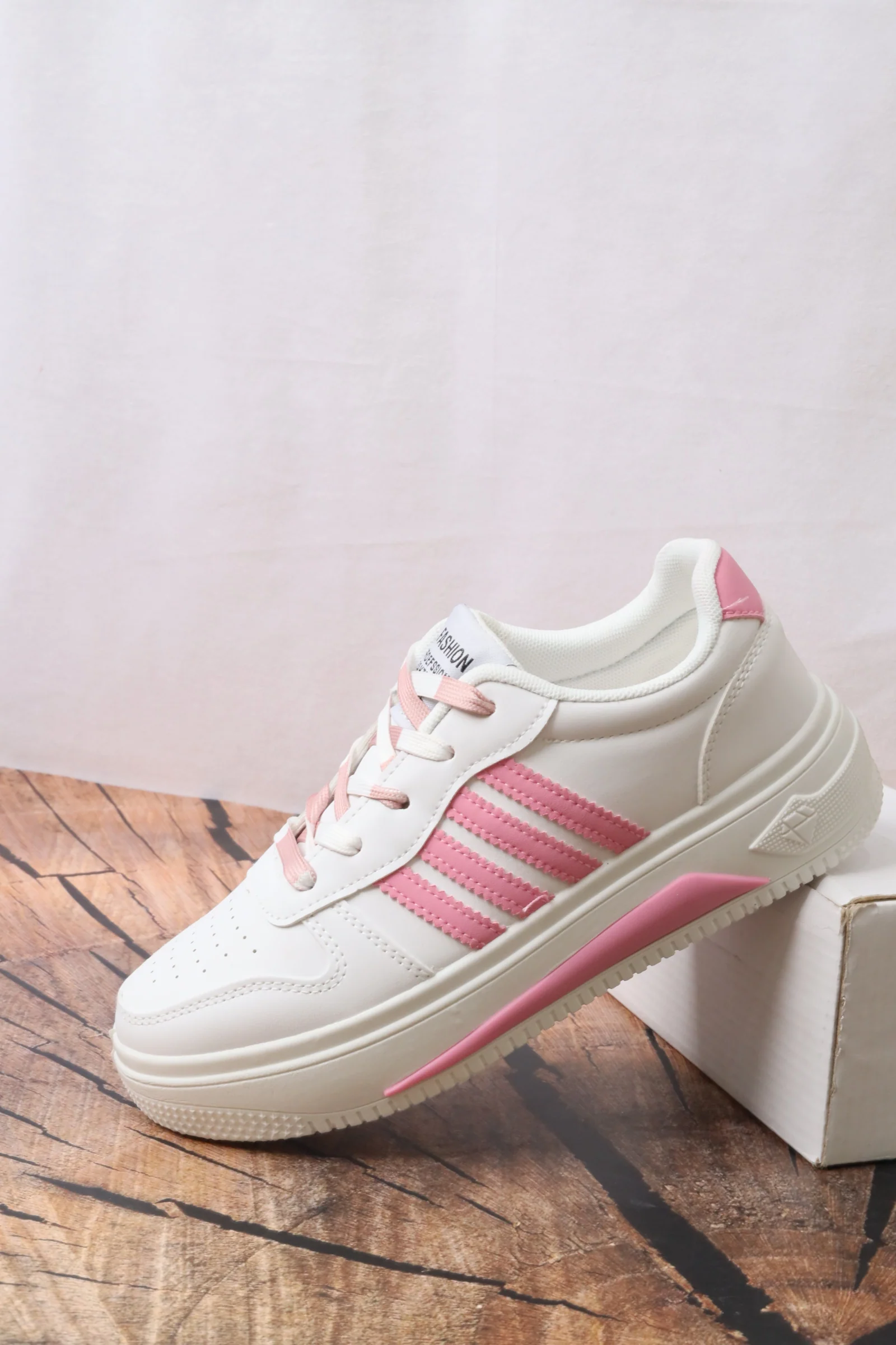 FS05-L10 حذاء رياضي نسائي - Image 5